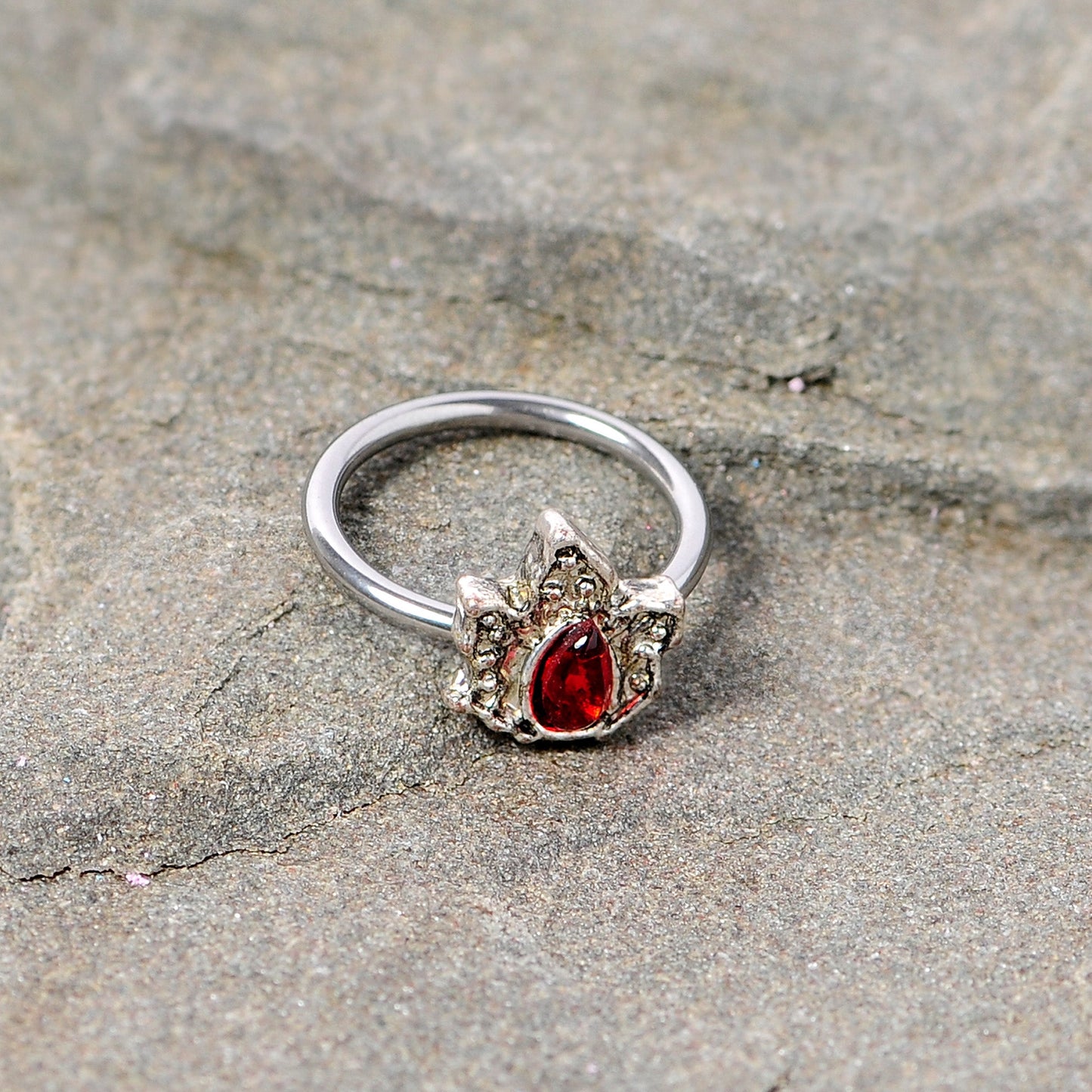 16 Gauge 3/8 Red Gem Holly Leaf Holiday BCR Captive Ring