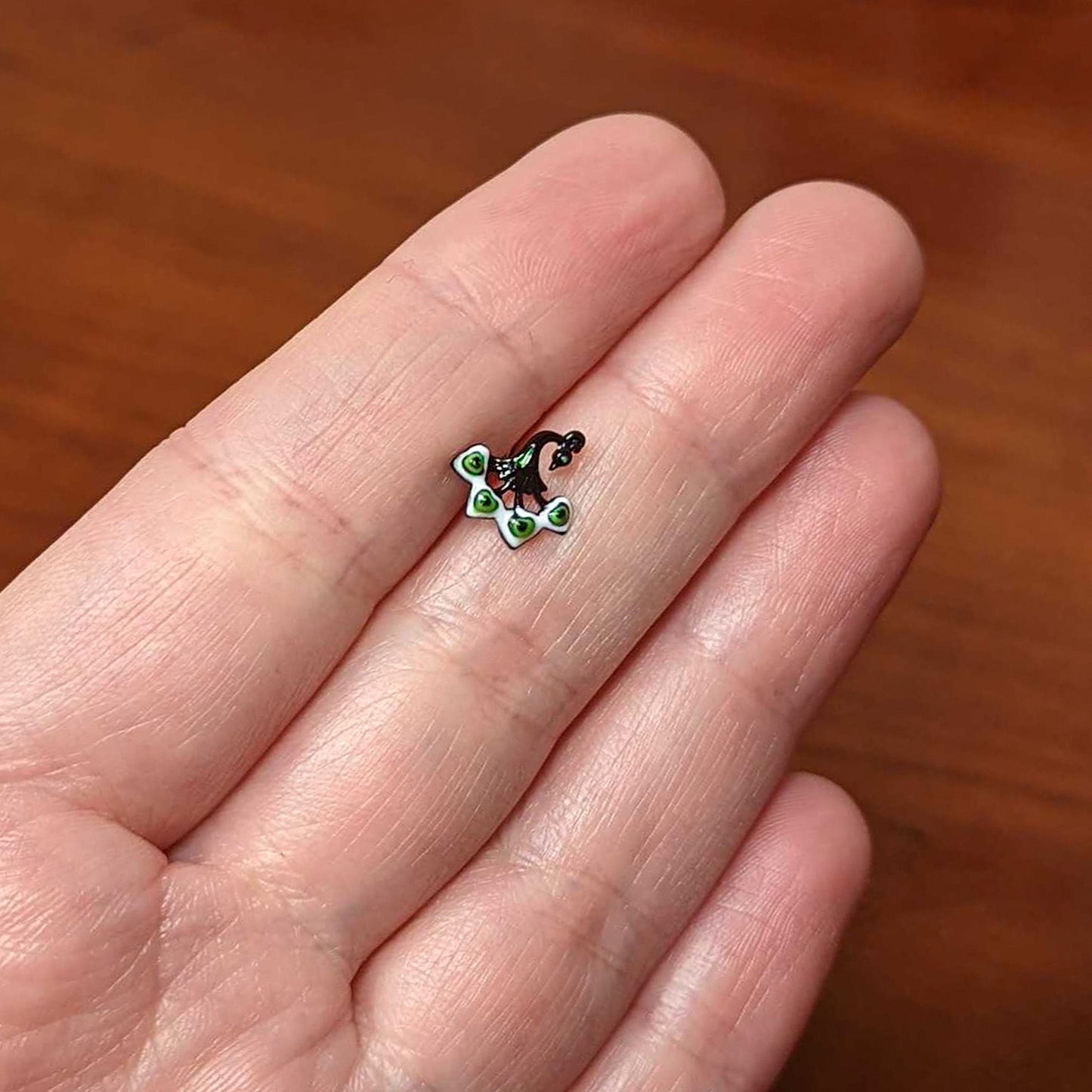 20 Gauge 1/4 Black Green Perfect Peacock L Shape Nose Ring